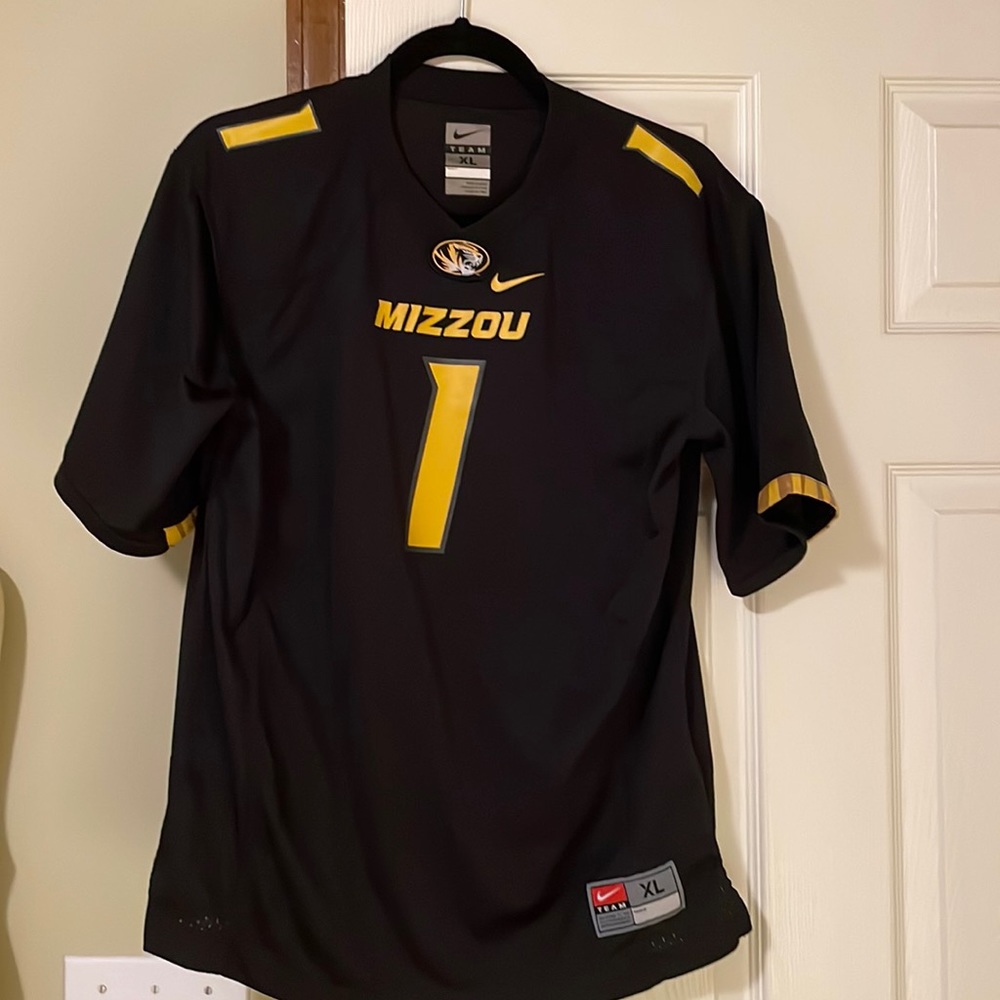 Nike Missouri tigers jersey. Youth XL
